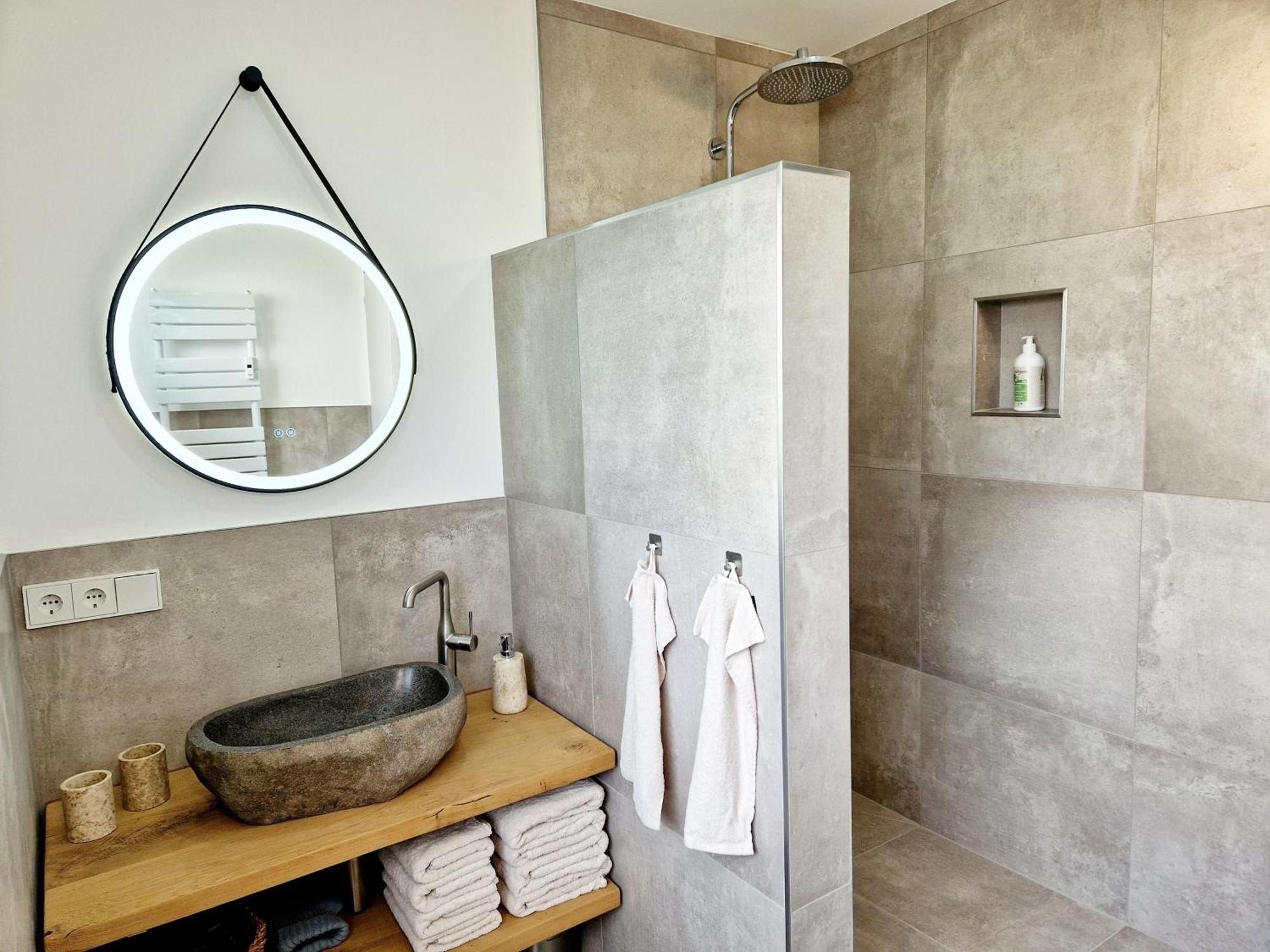 Ferienwohnung Sonnenhang Im Boho-Stil Mit Balkon Möhnesee Buitenkant foto